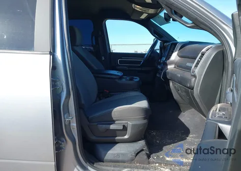 2024 Ram 2500 Big Horn 4X4 6'4 Box из США, поврежденный, VIN 3C6UR5DL0RG246006